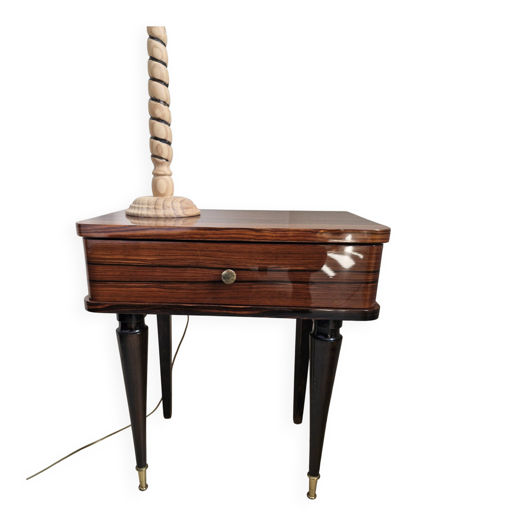 Table de chevet