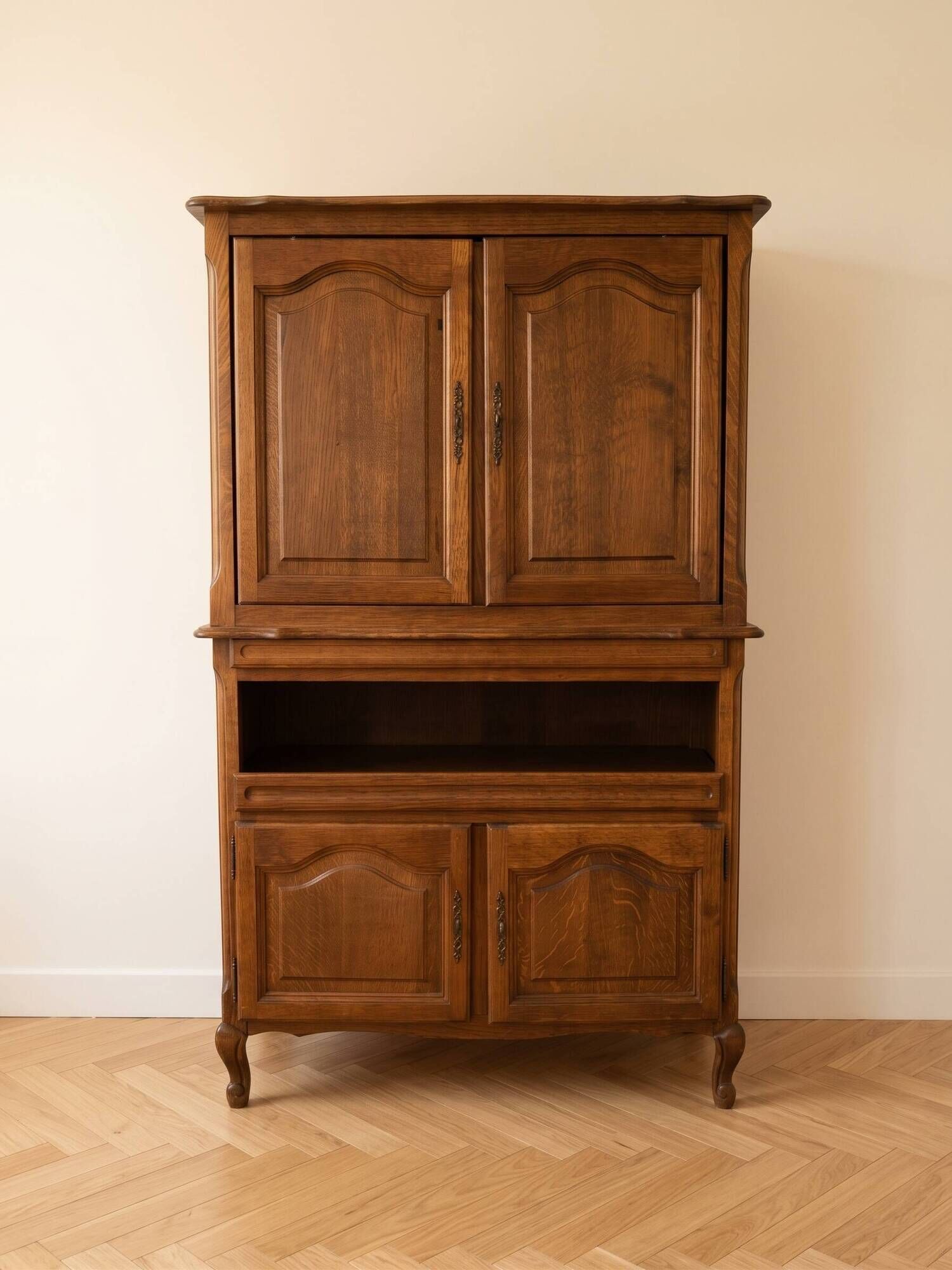 Solid oak TV cabinet in traditional style