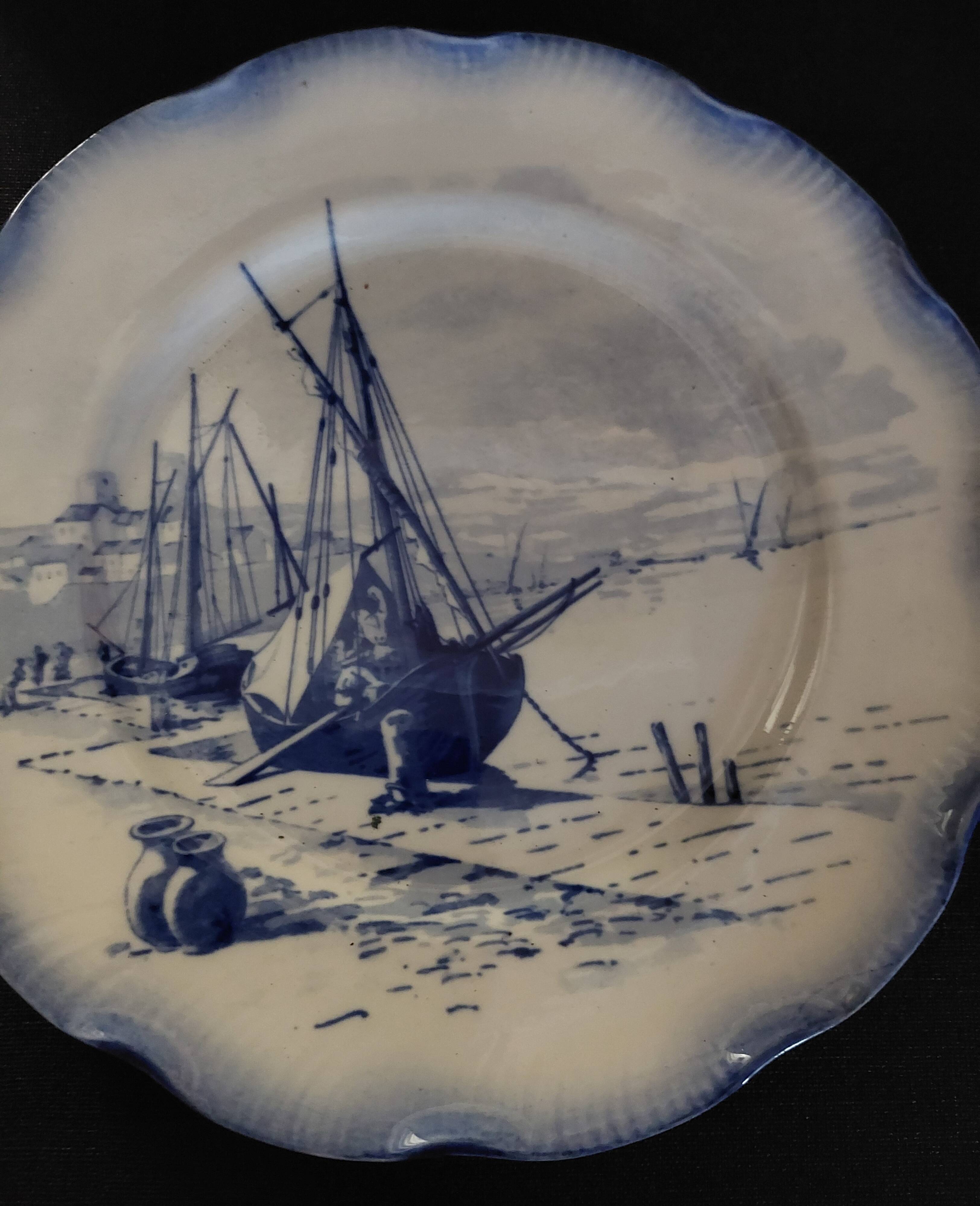 Sarreguemines earthenware plate with Marine decor late 19th century early 20th century