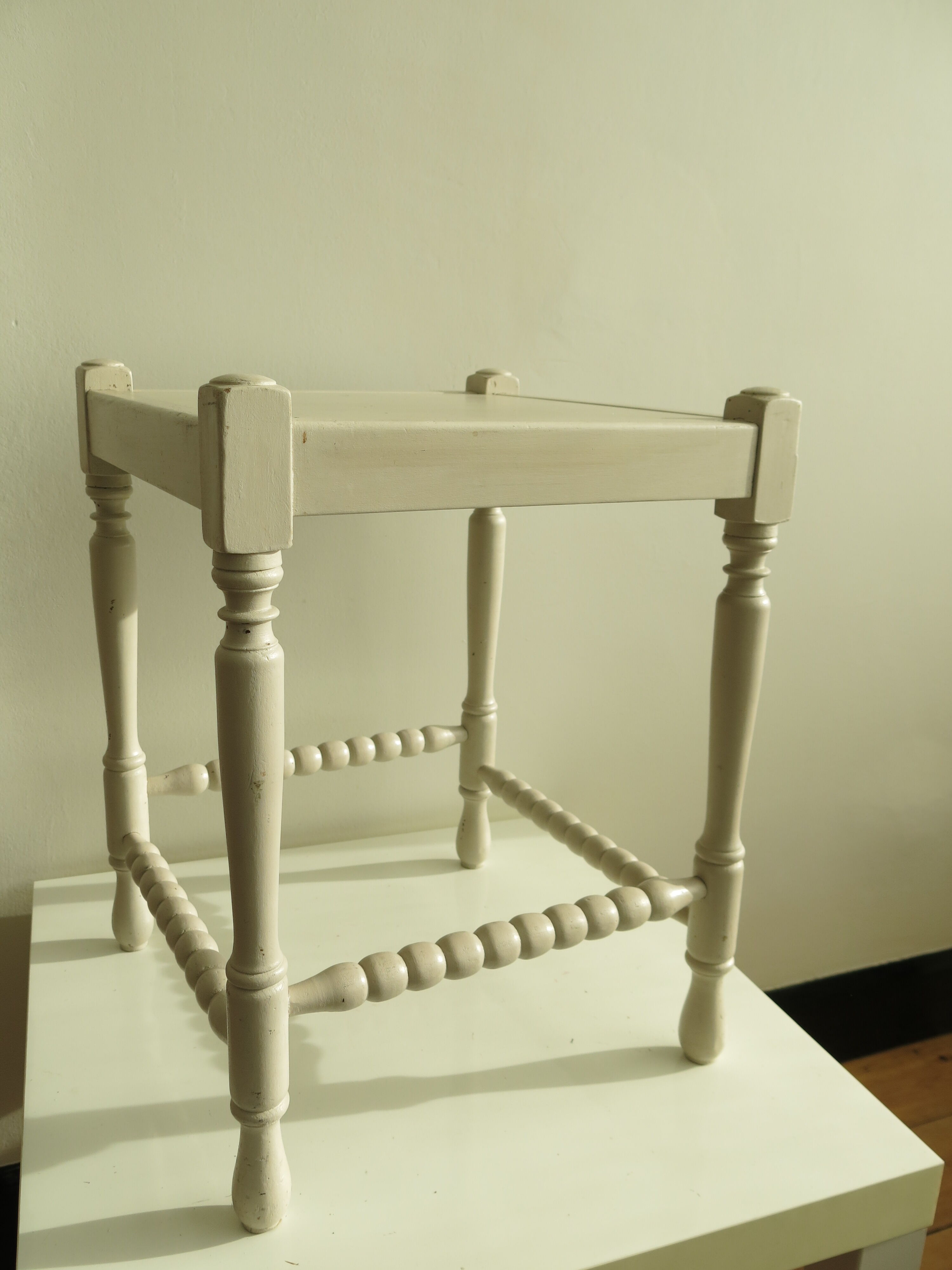 Vintage pearl wood side table