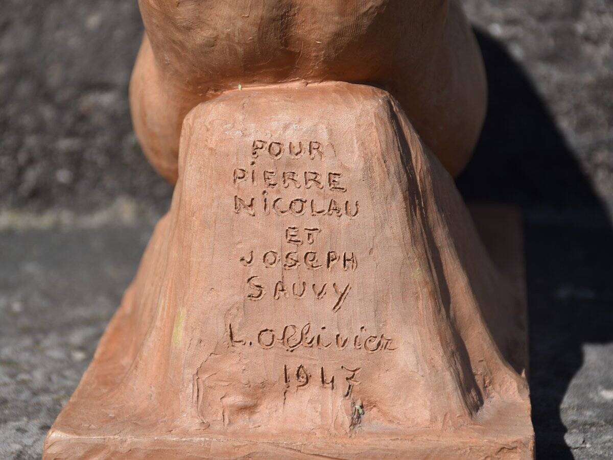 L. Ollivier, Woman Sitting (1947)