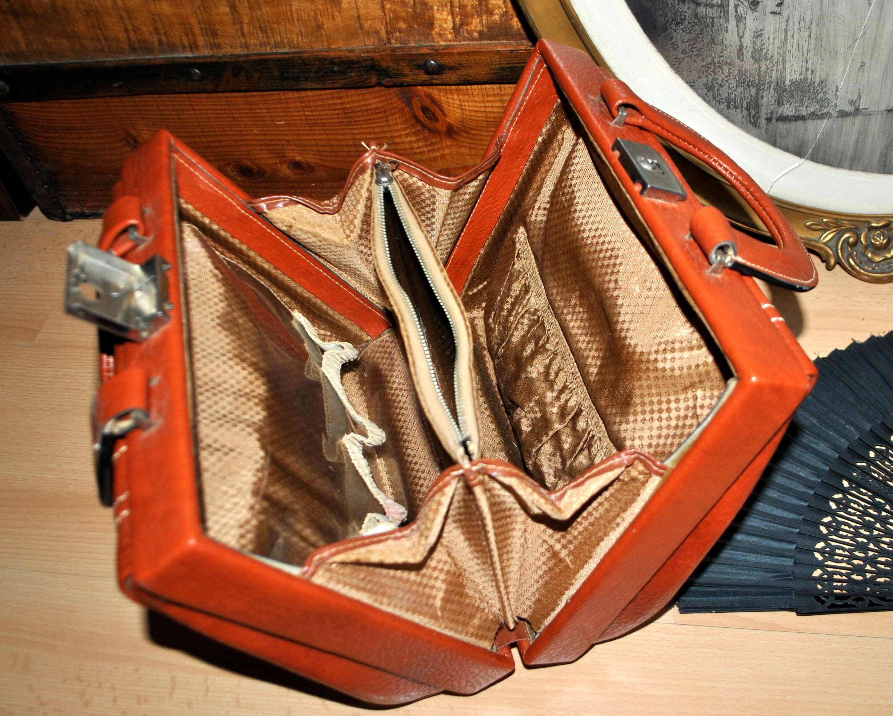 Vintage Valisette handbag 1940-1950 Orange-brown faux Skai Malette Vanity