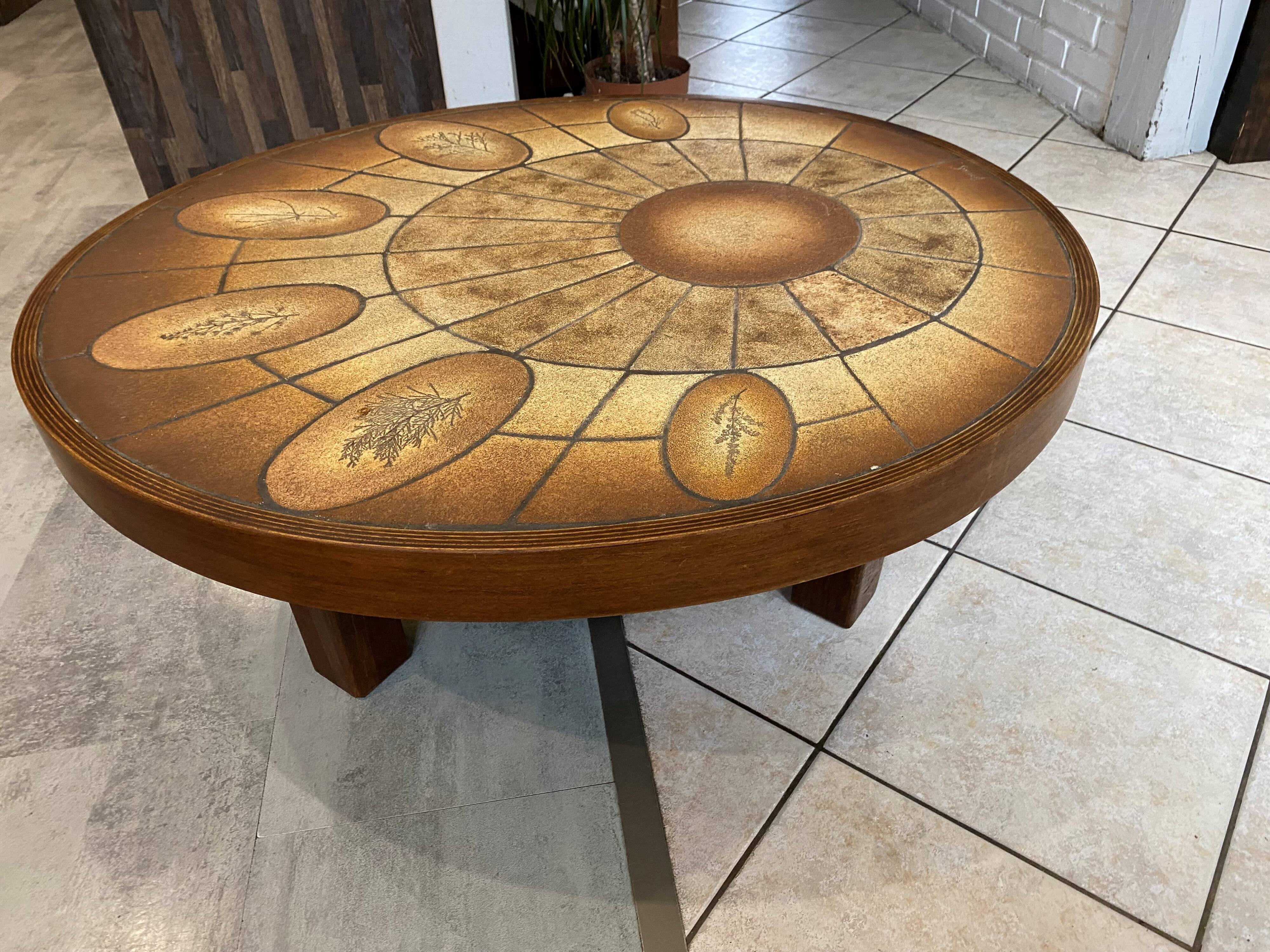 Oval round coffee table ceramic Barrois Vallauris from 1960 herbarium model