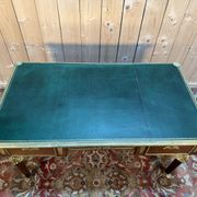 Bureau double plat de style empire en acajou et cuir vert