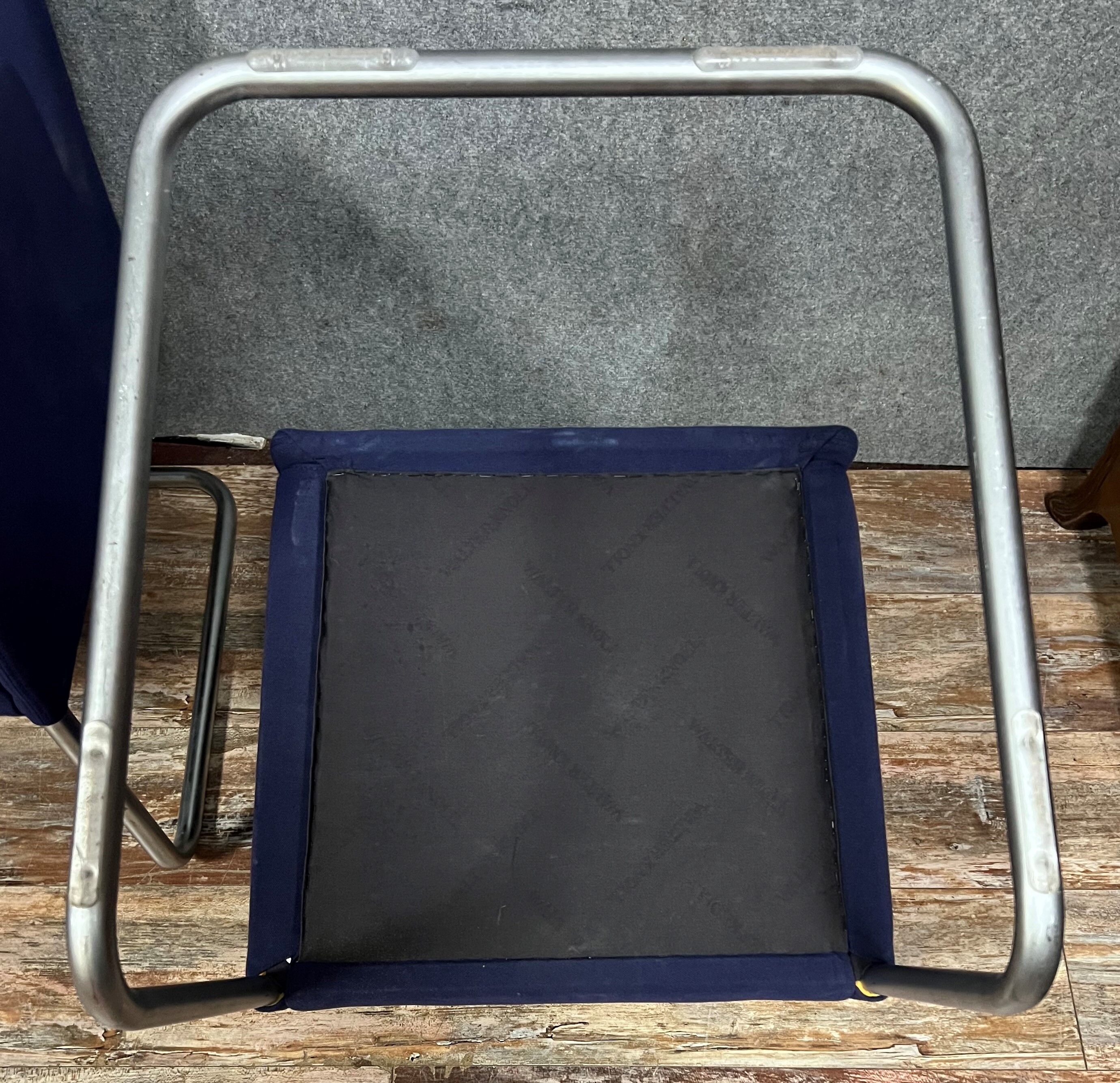 Pair of Walter Knoll armchairs in blue fabric and chromed metal