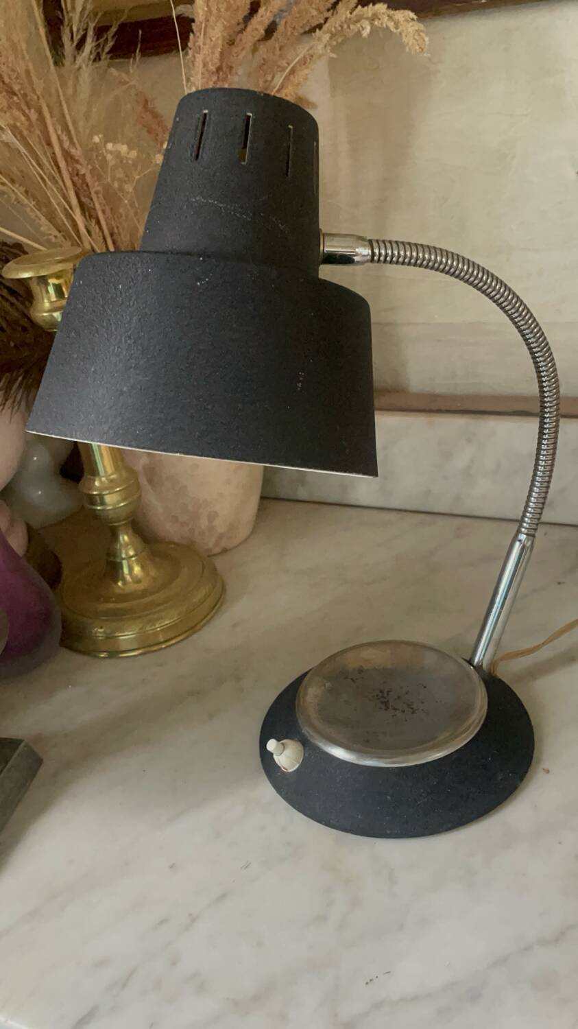 Flexible desk lamp circa 1950