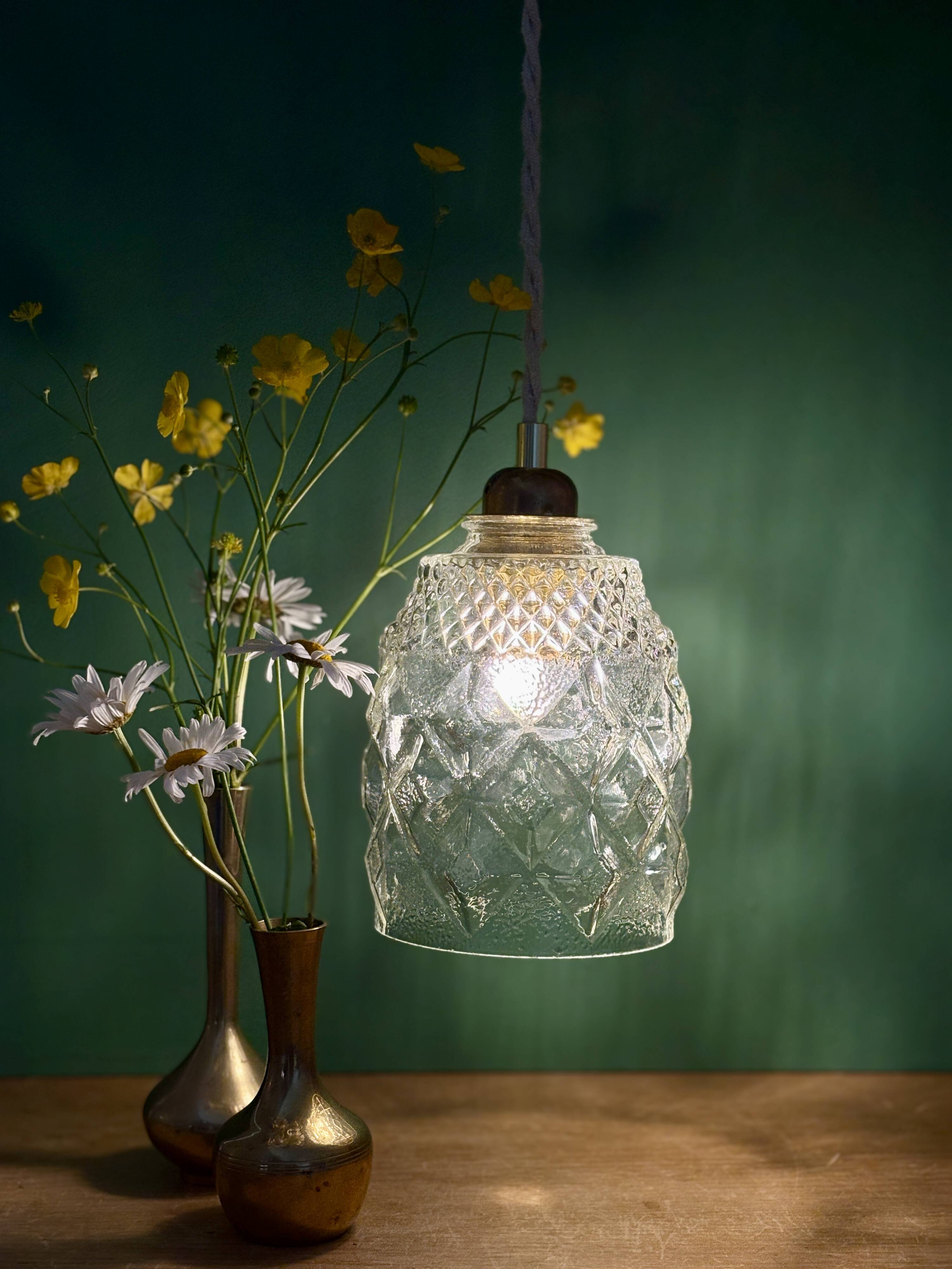Suspension globe vintage en verre