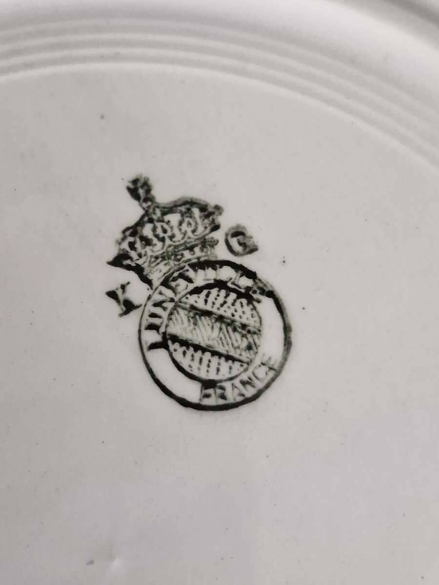 Antique service – KG Lunéville – 12 plates with red & green floral decoration