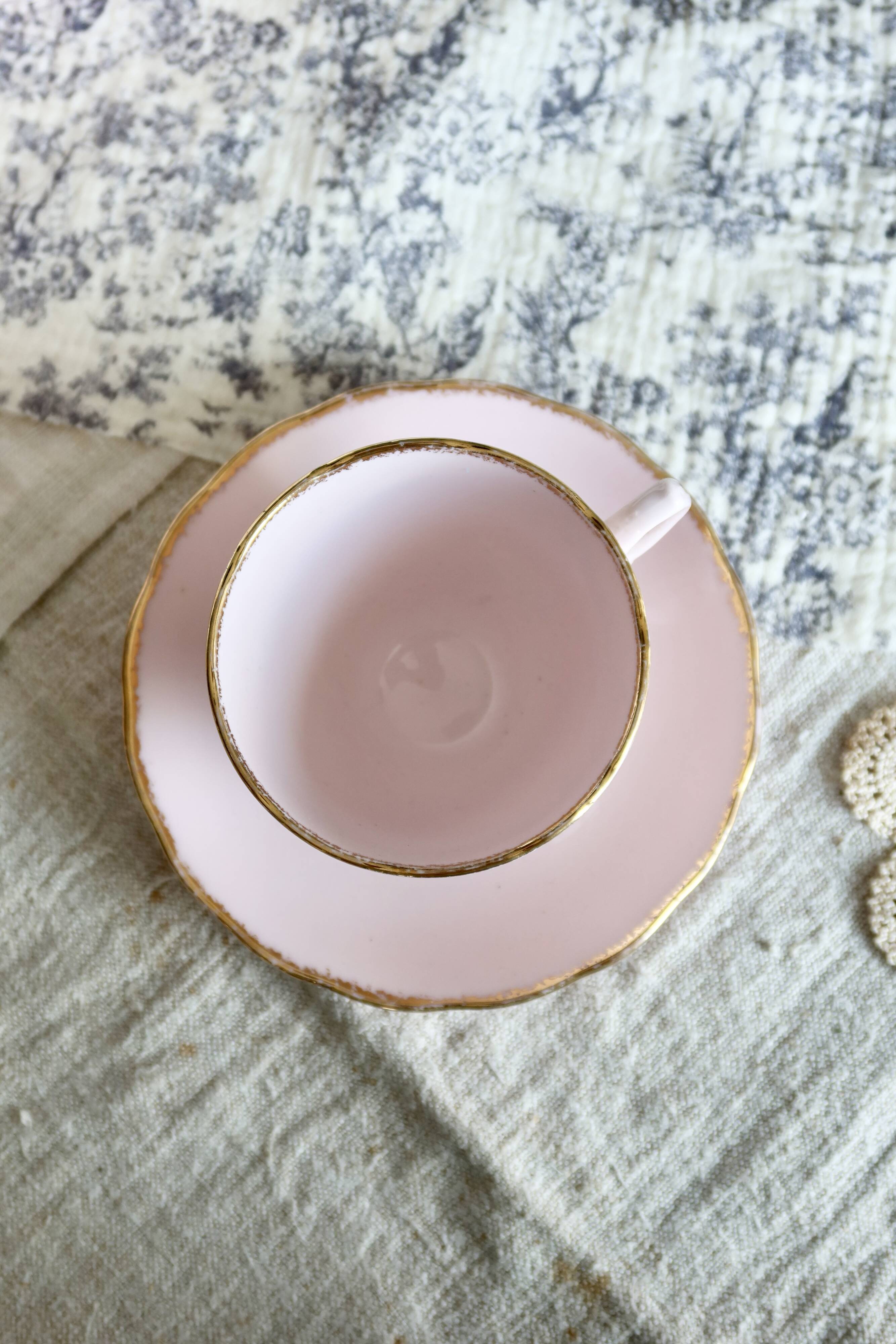 Service à thé vintage rose 6 personnes porcelaine anglaise
