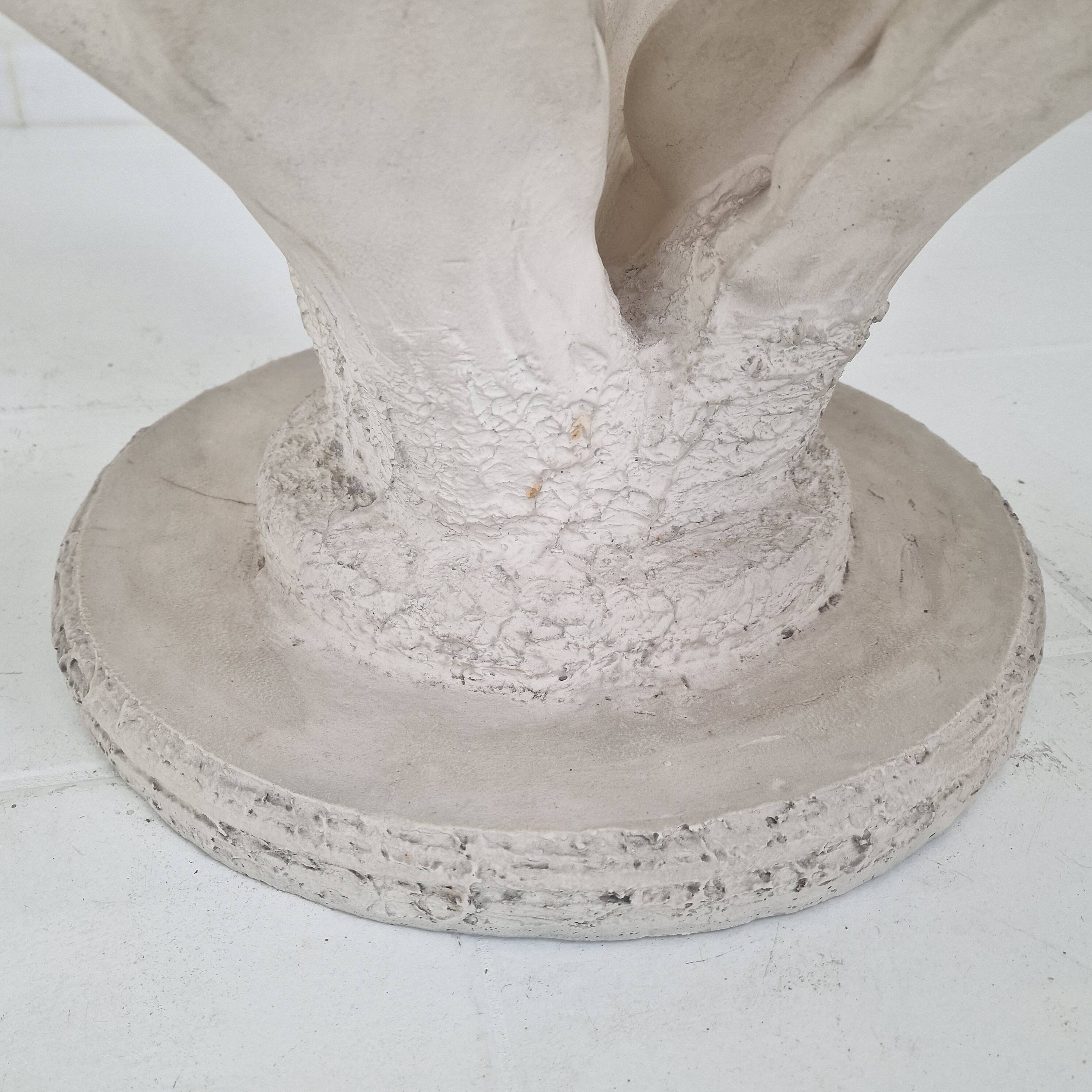 Italian "Flower" Coffee Table in Plaster With Facet Cut Round Plate, 1970s