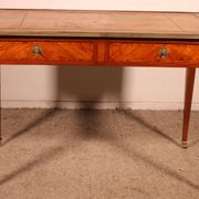 Louis XVI Period Marquetry Desk - 18th Century