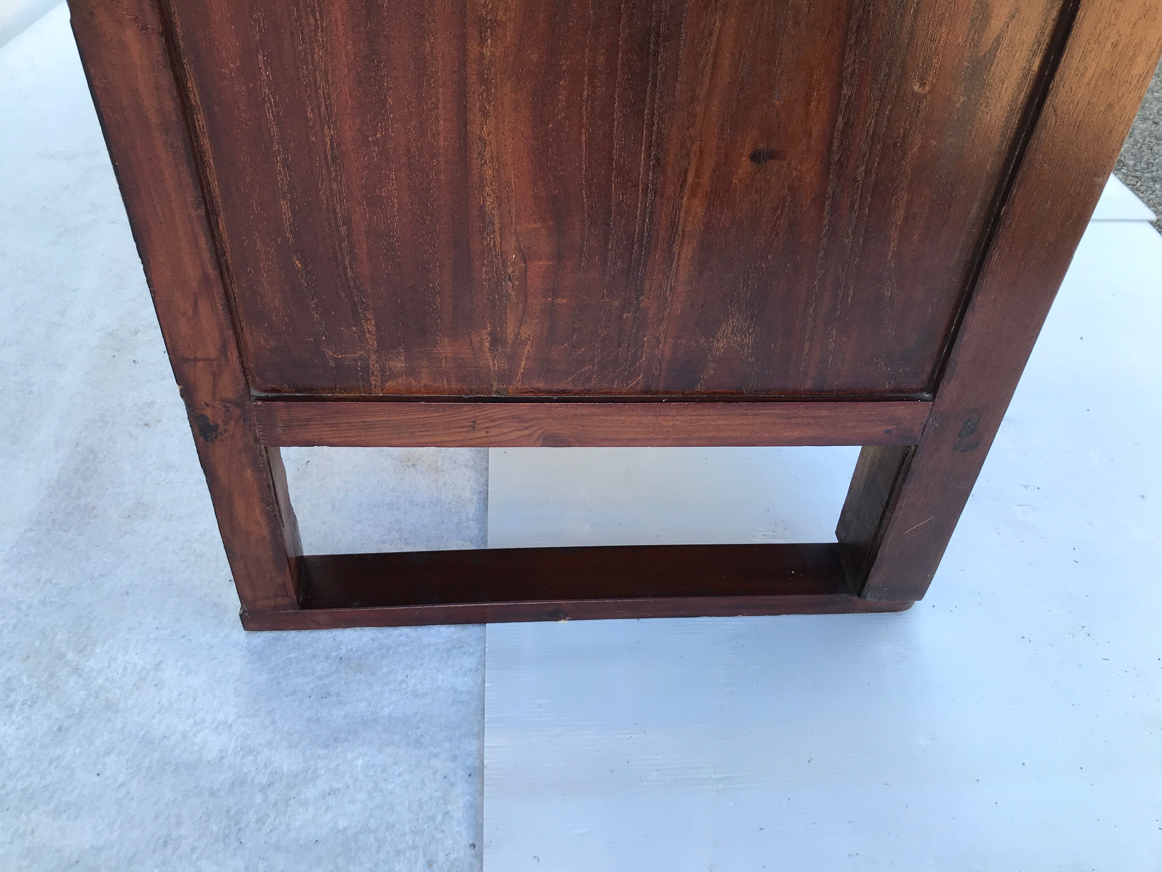 Armoire de cuisine chinoise du XIXe siècle