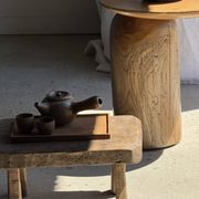 Petit stool, tabouret d'appoint en teck massif rectangulaire arrondie