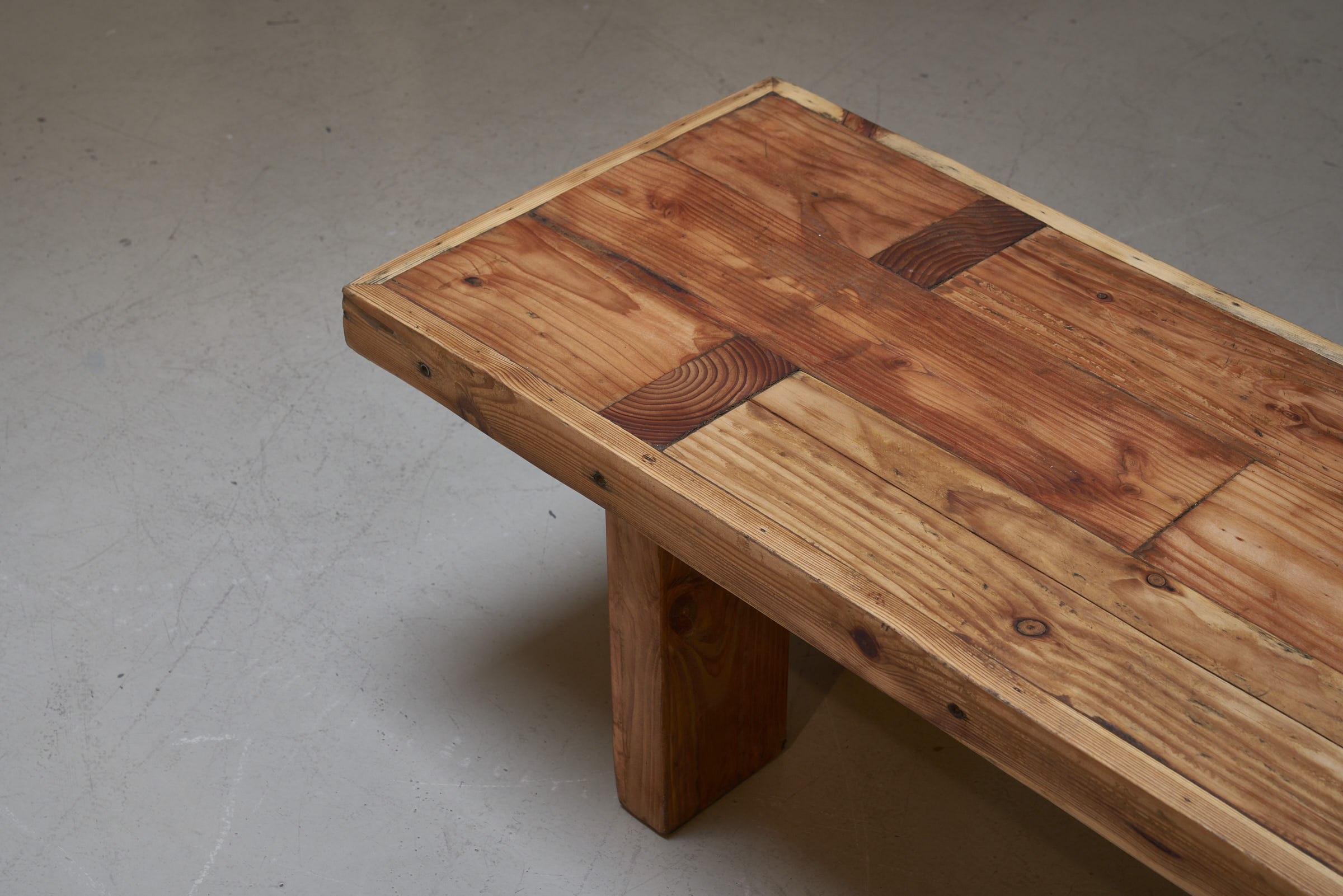 Table basse, banquette wabi sabi