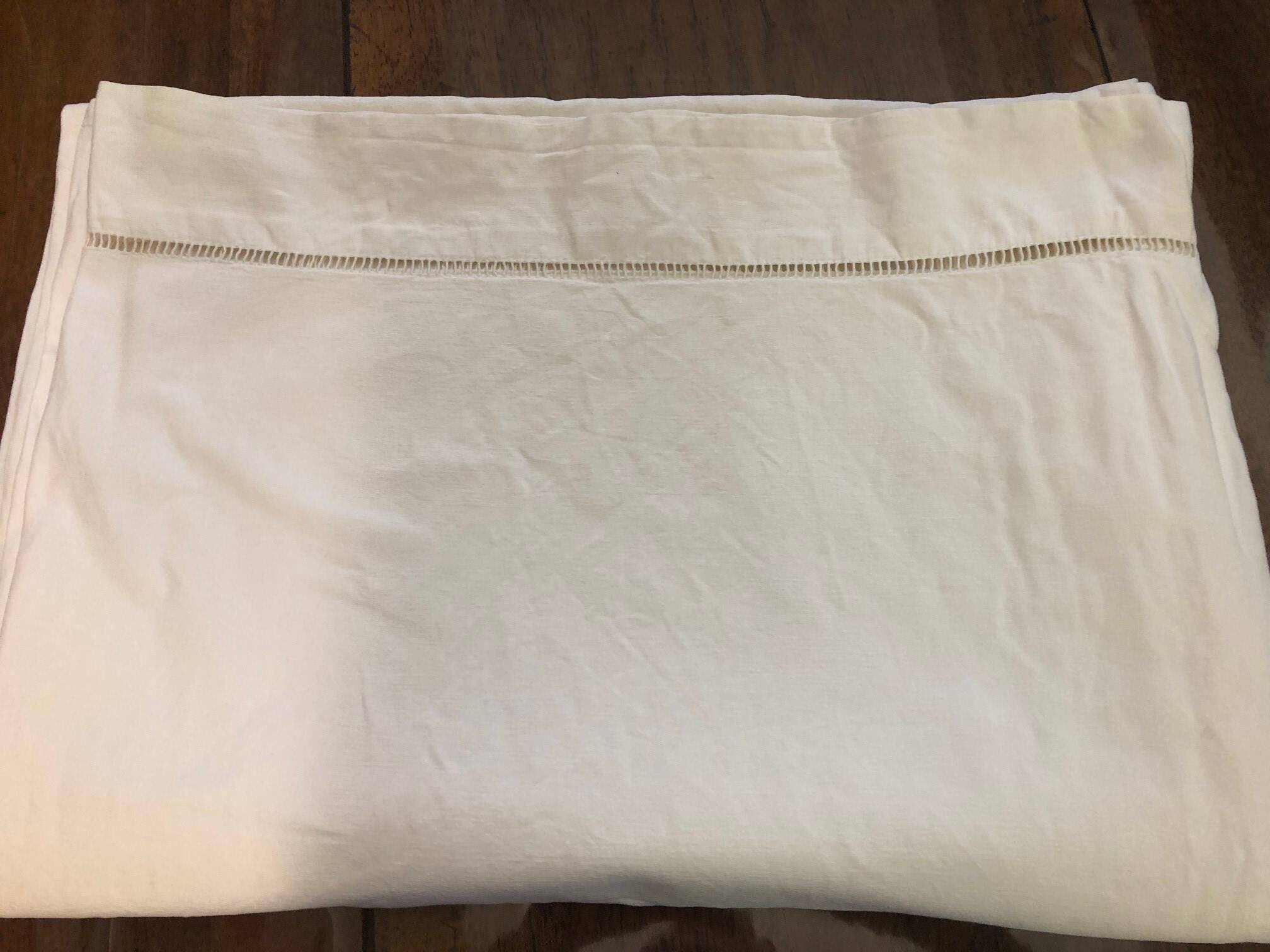 Lot de 2 draps anciens en toile blanche