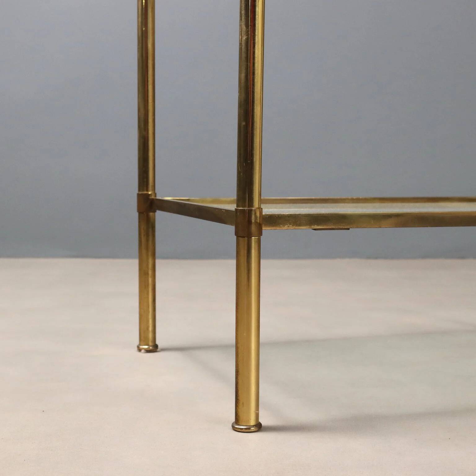 Vintage coffee table in brass and glass, 1970s.