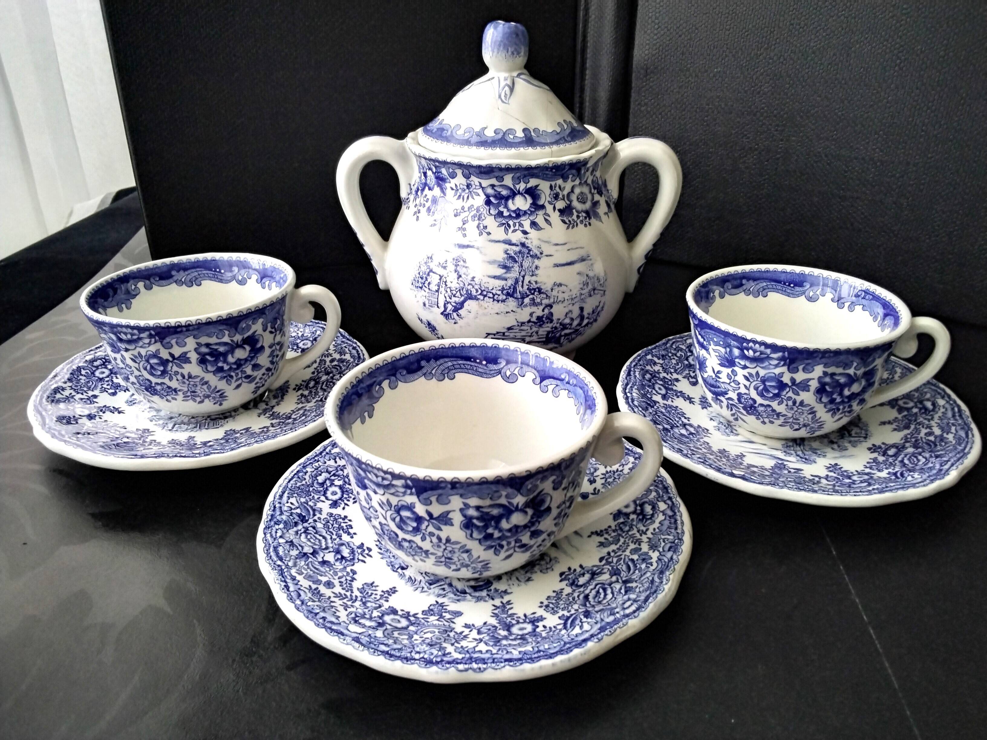3 Lunéville KG earthenware coffee cups