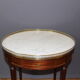 Table bouillotte de style Louis XVI en acajou vers 1920