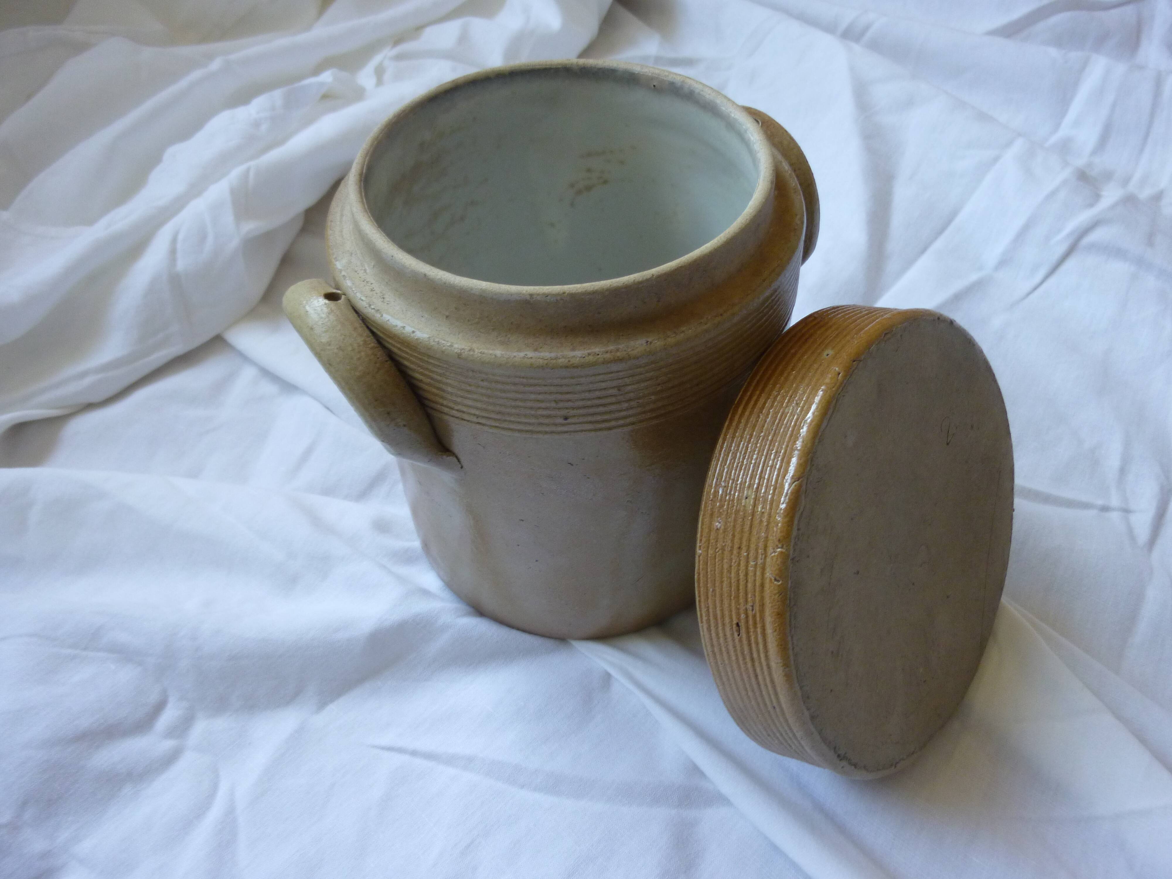Pot en grès vintage