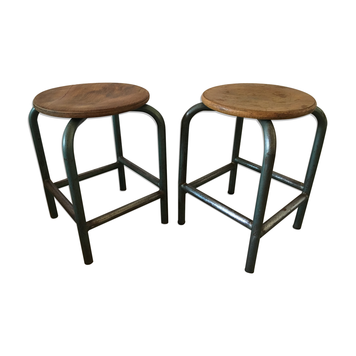 Paire de tabourets industriels