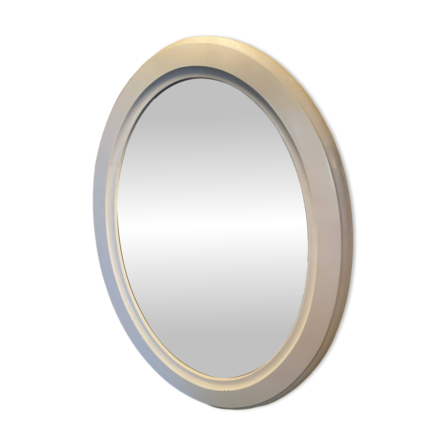 Oval mirror in white wood