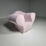 Pale pink chaise longue by Ron Arad for Moroso.