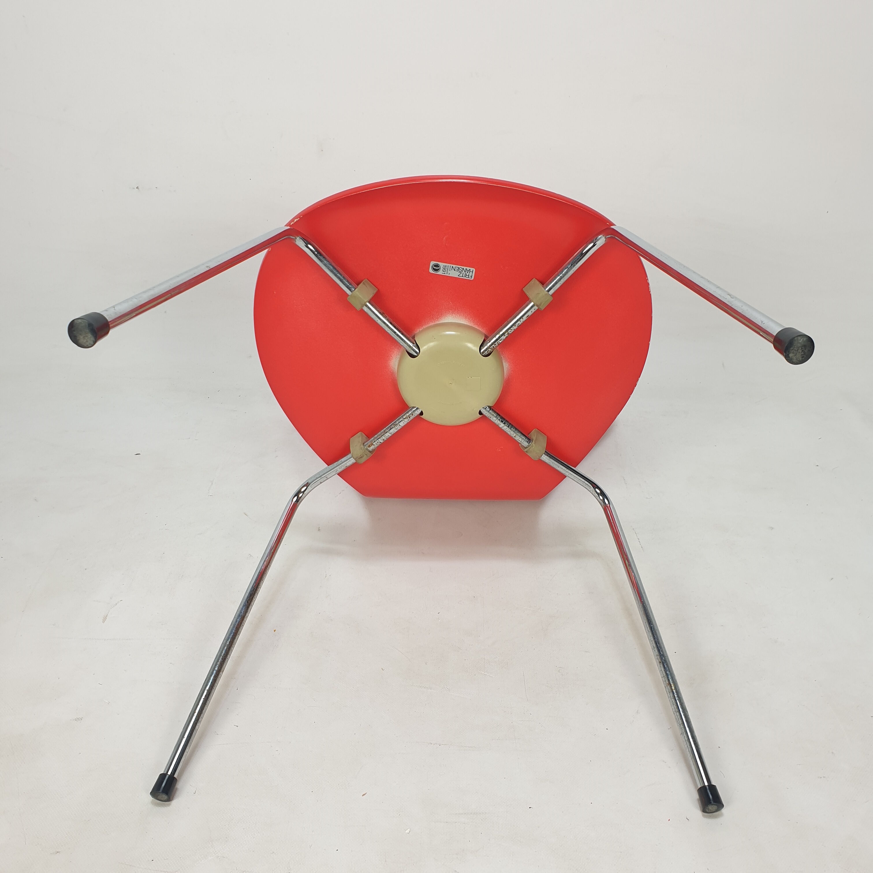 Set of 6 chairs "model 7" Arne Jacobsen for Fritz Hansen, Denmark, 1991