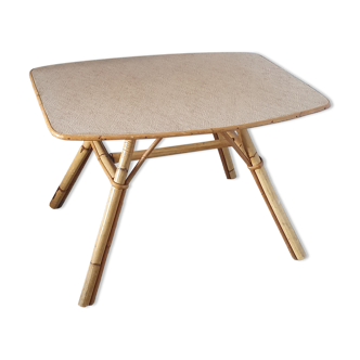 Table en rotin