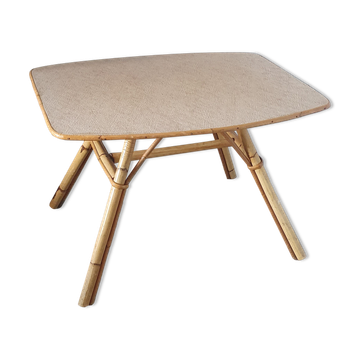 Table en rotin