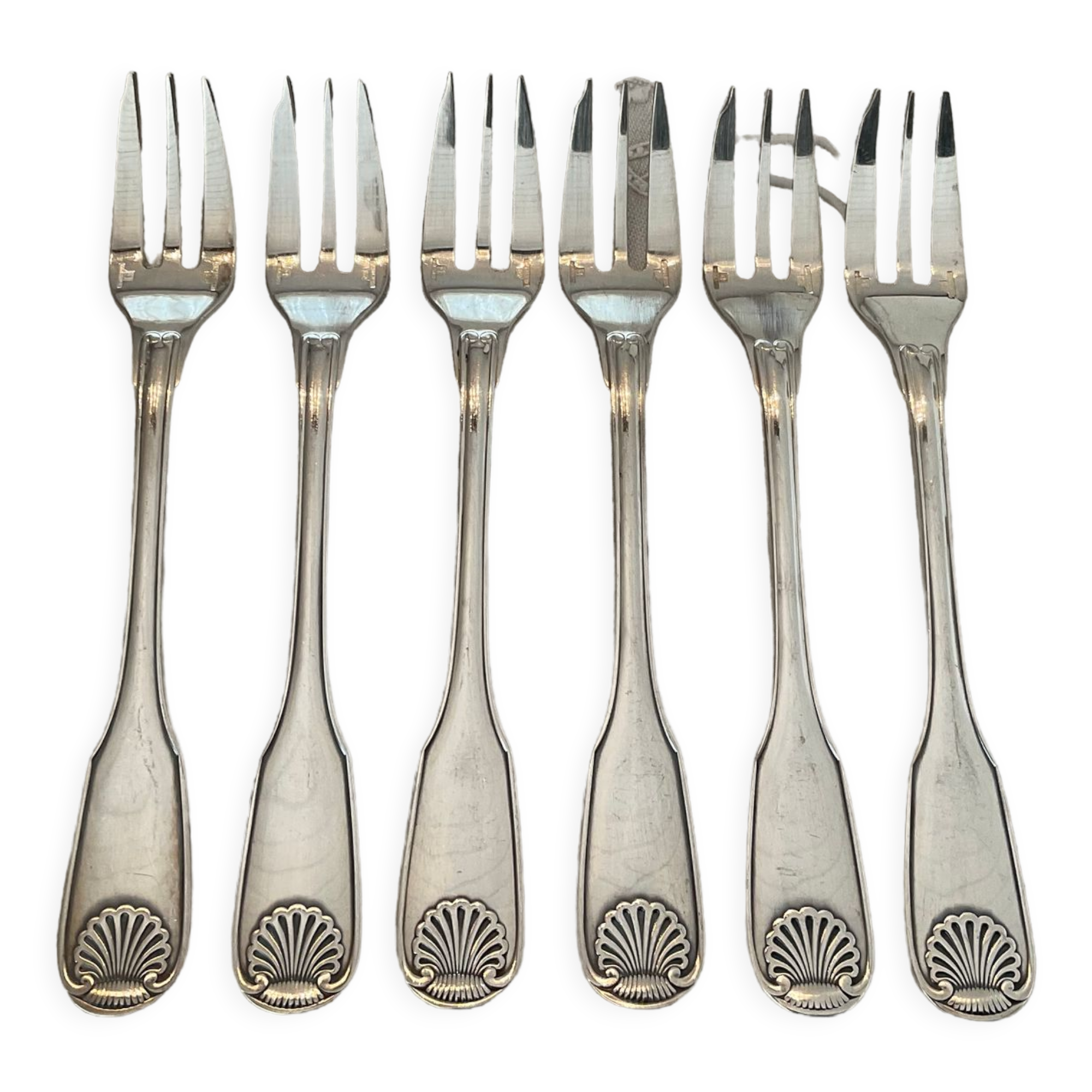 6 dessert forks. Christofle . Model Vendôme/shell