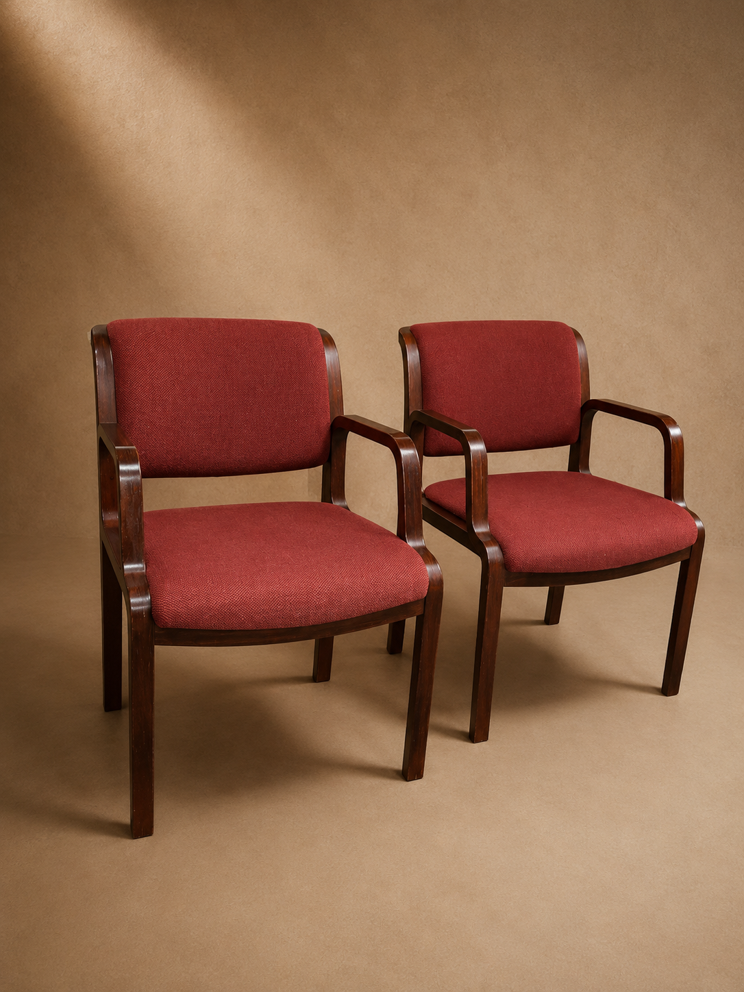Paire fauteuils tweed teck Comforto