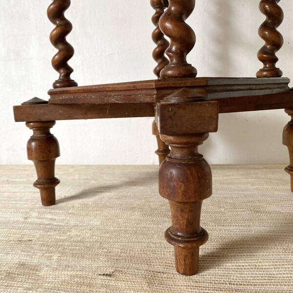 Table d'appoint , guéridon ancien  en bois tourné