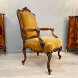 Fauteuil à dossier plat noyer de style Regence XIXeme