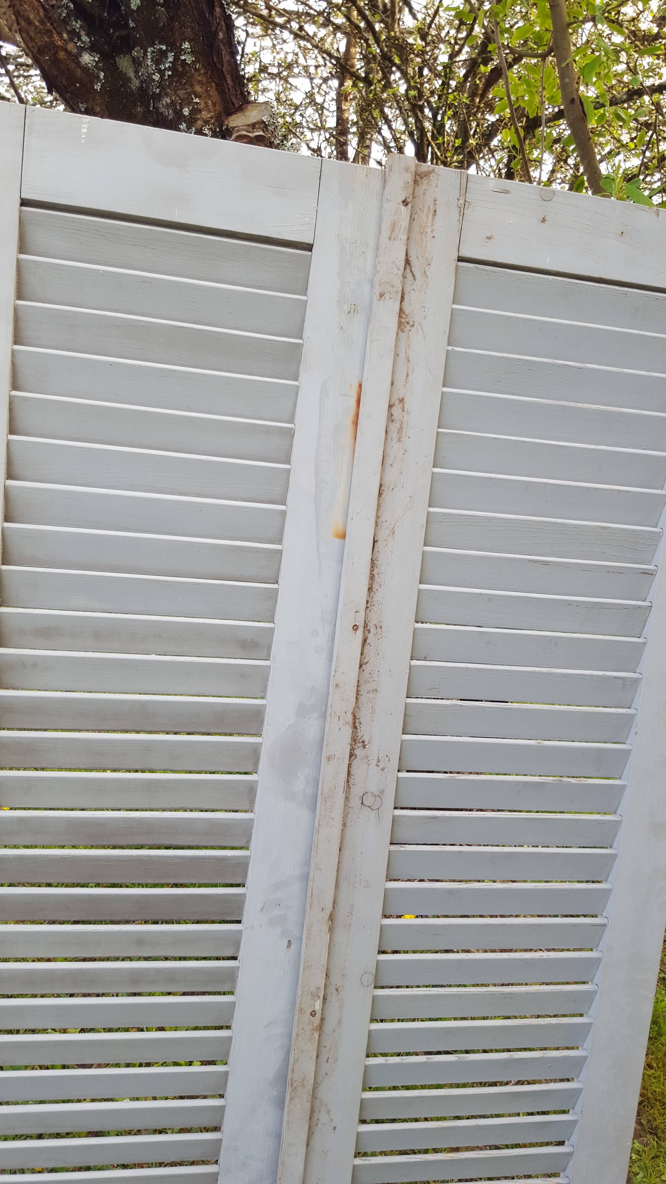 Set of 4 shutters in grey lasewood