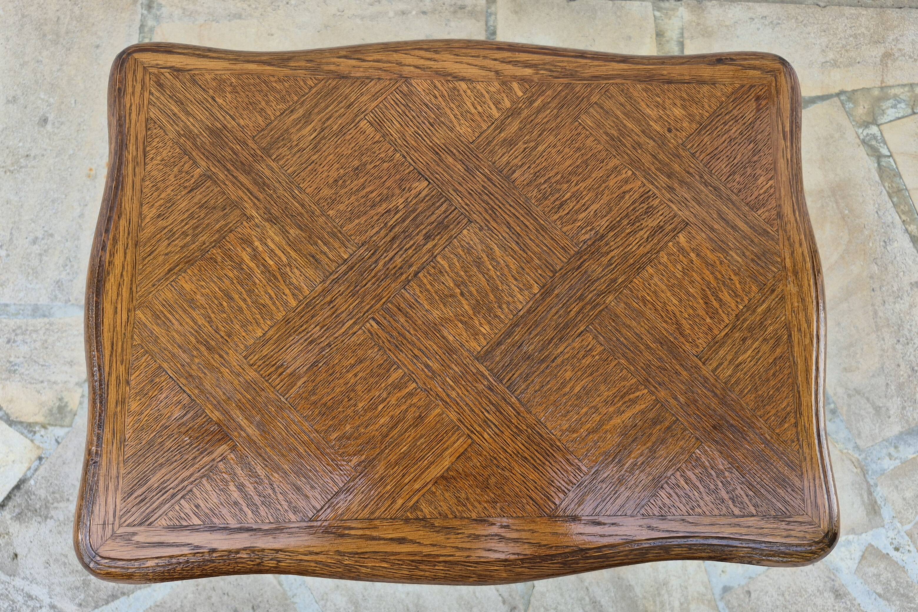 2 nesting tables in solid wood in Louis XV style