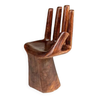 Minimalist hand armchair