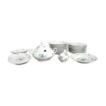 Seltmann Weiden Bavaria 31-Piece Porcelain Dinnerware Set