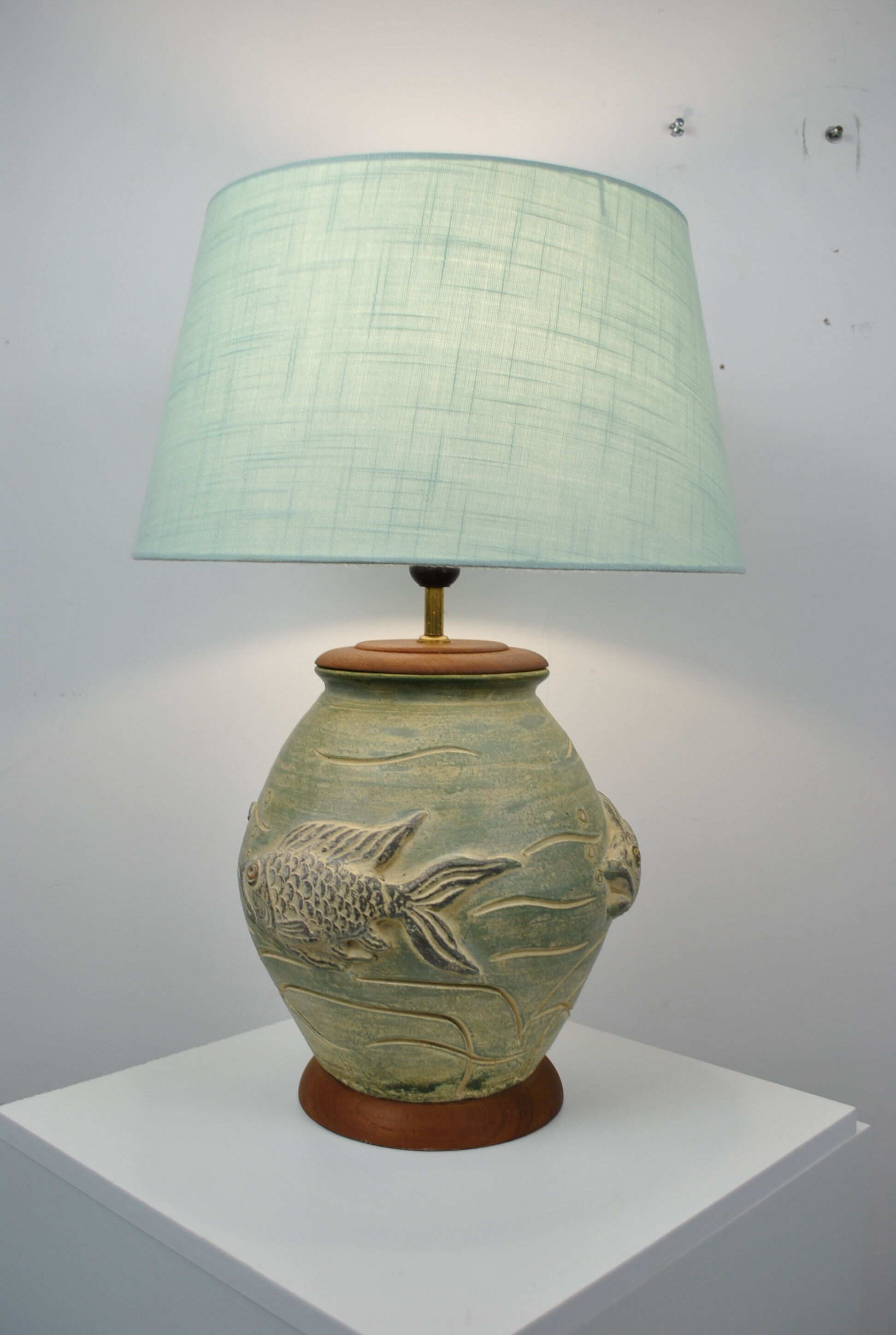 Ceramic lamp decorated fish in relief circa 1970