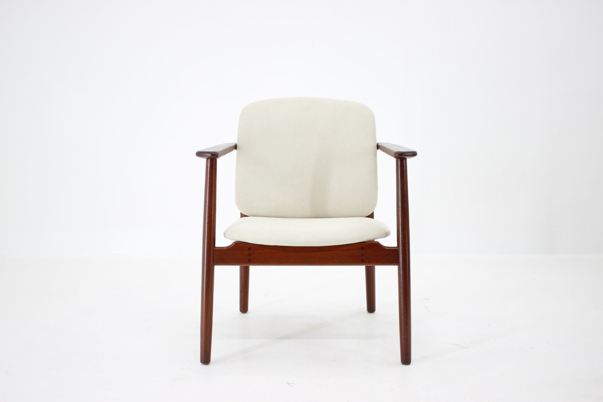 1960s Børge Mogensen Teak Armchair Model 165 Produced by Søborg Møbelfabrik, Denmark
