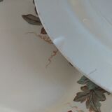 Flat porcelain plates from Lunéville KG ivy model