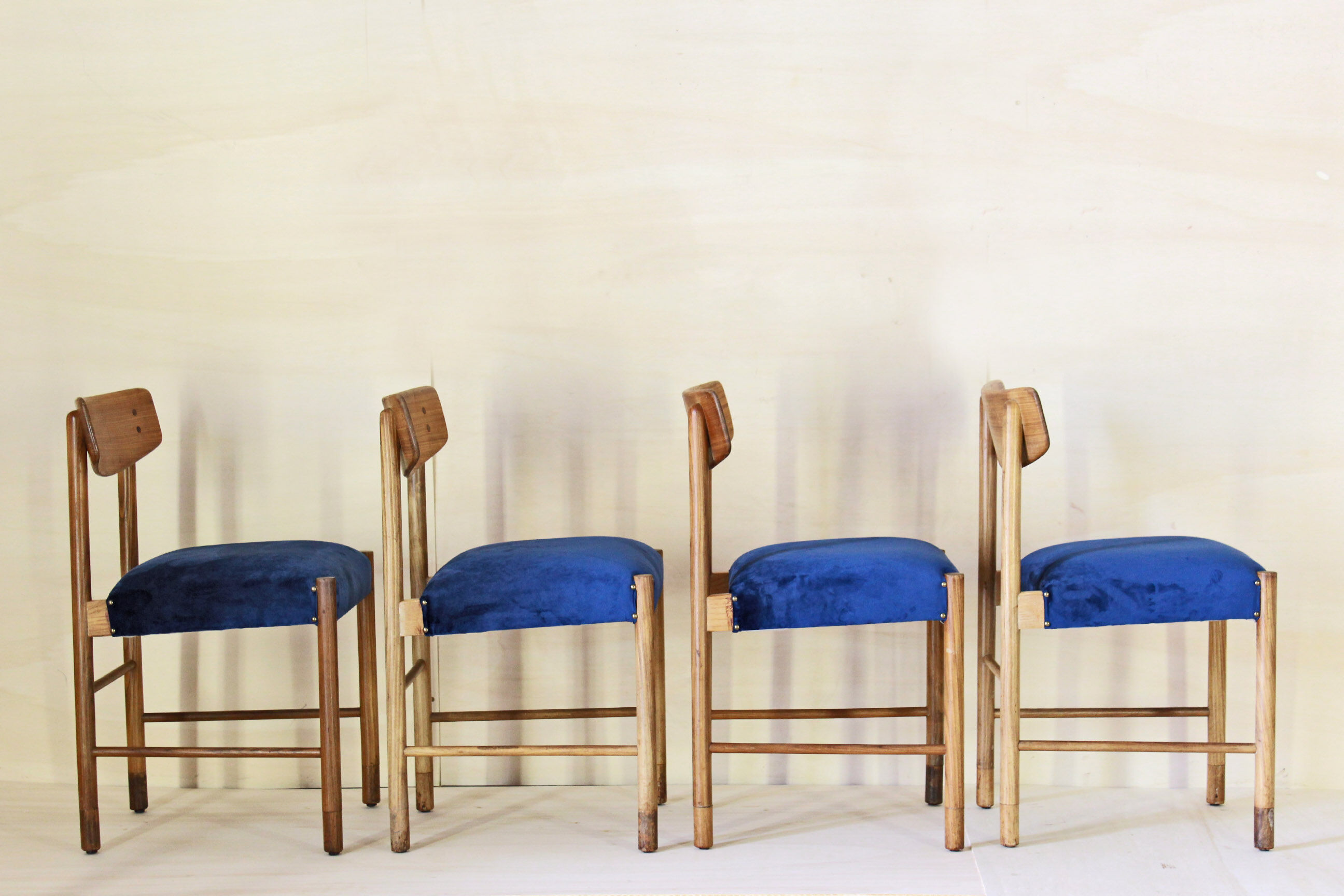 Set of 4 chairs