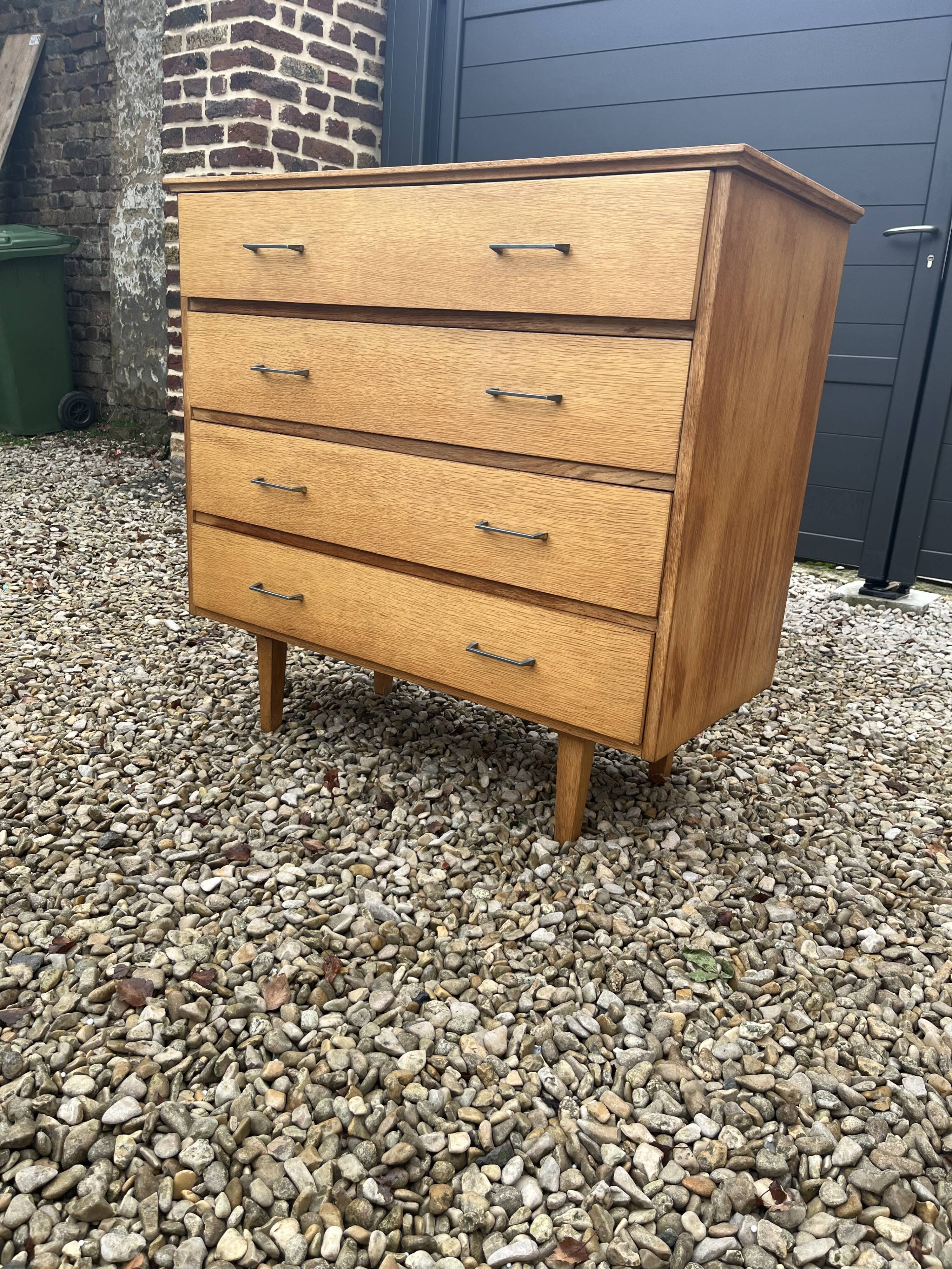 Vintage chest of drawers