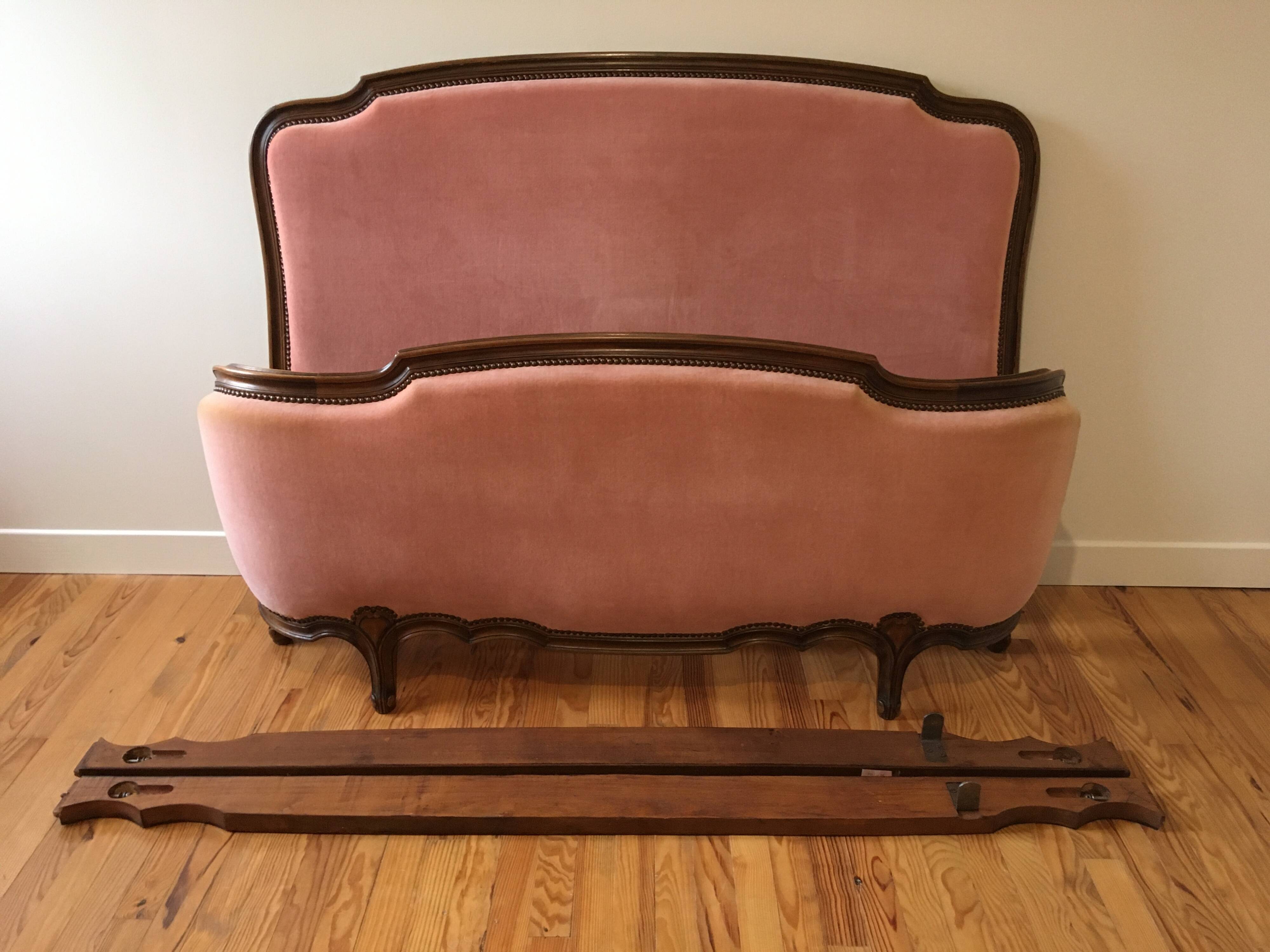 Louis XV pink velvet bed 140 x 190