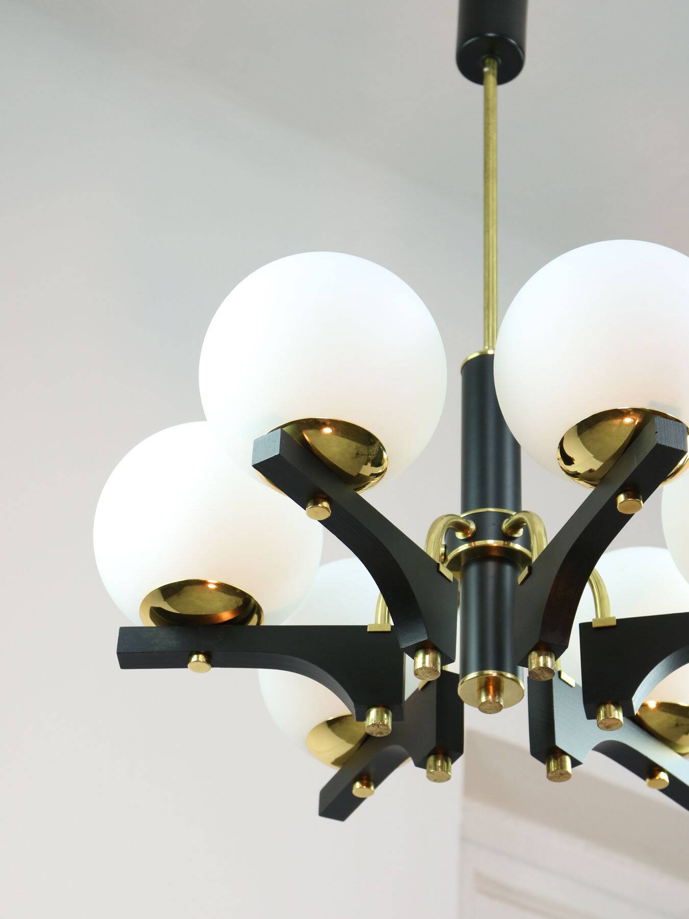 Mid-Century Modern Italian Brass and Opaline Chandelier