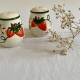 Salière et poivrière en céramique fraise vintage