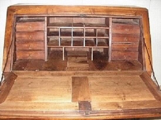 Secretary with a slope of Louis XVI period, authentic