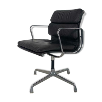 Fauteuil Eames Herman Miller Pad Group Chair
