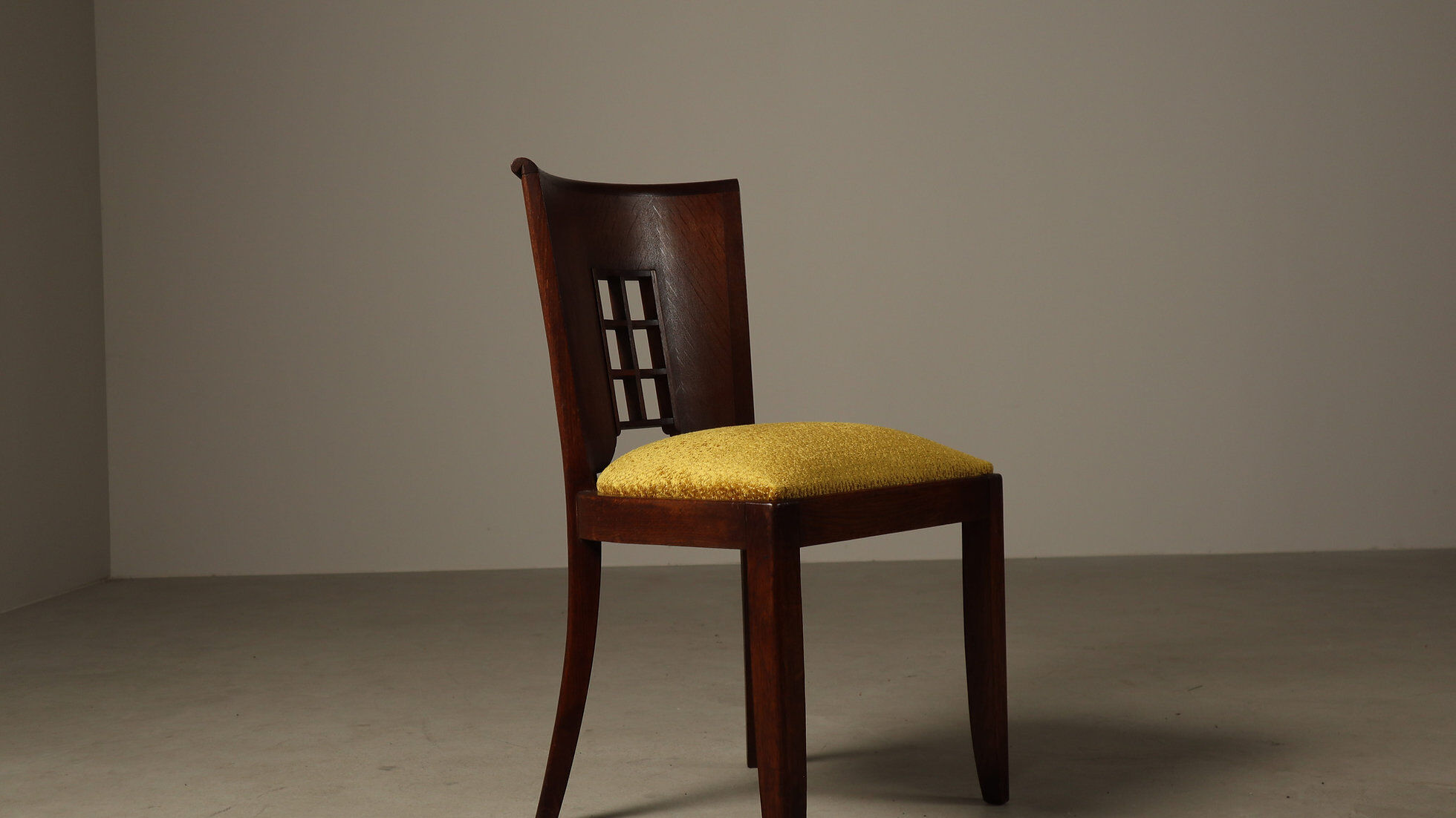 Ensemble de six chaises de salle à manger Art Déco, vers 1930.