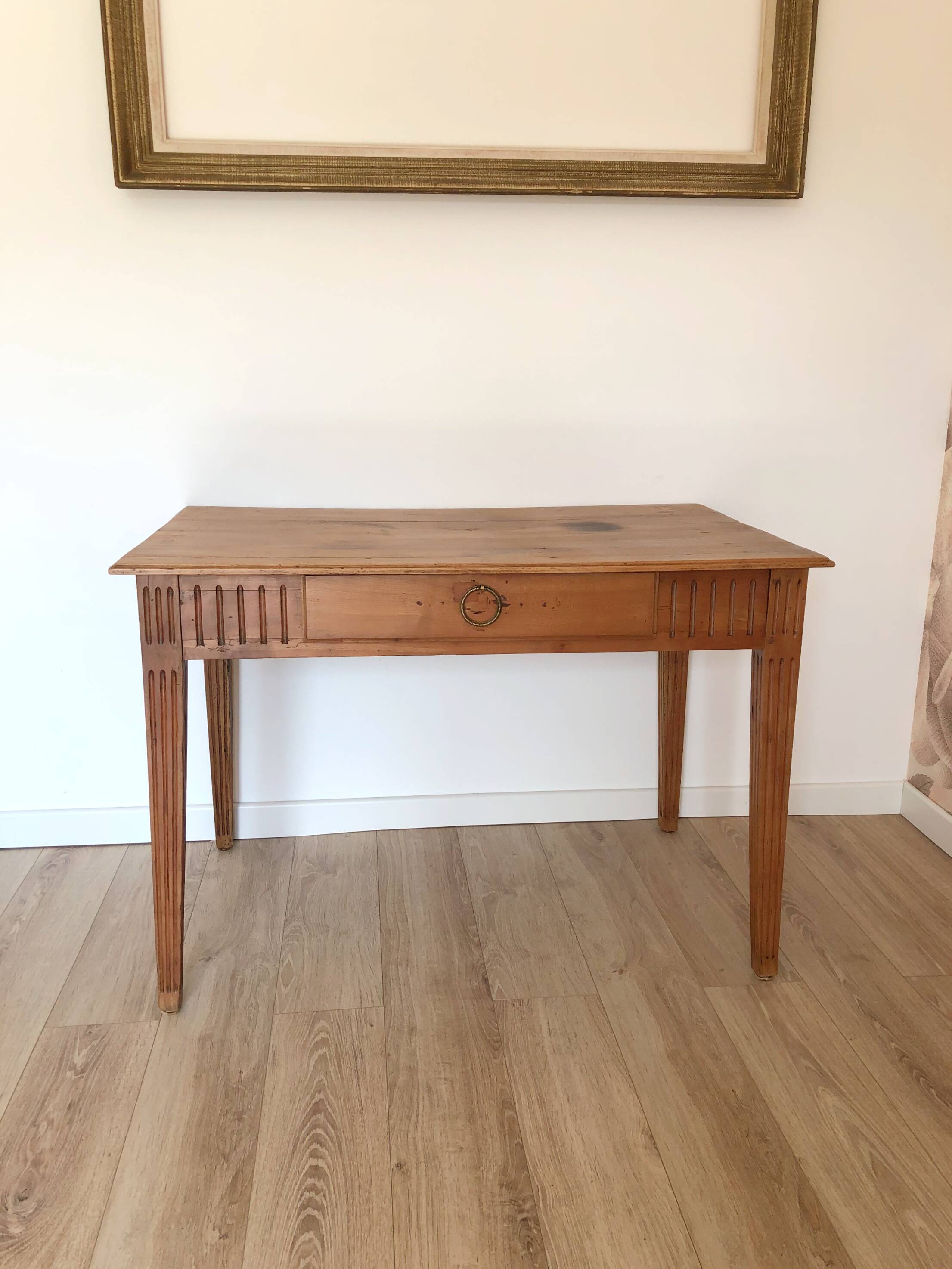 Louis XVI desk