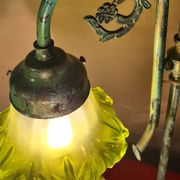 brass lamp with pretty antique patina and opaque green tulip, 58x25